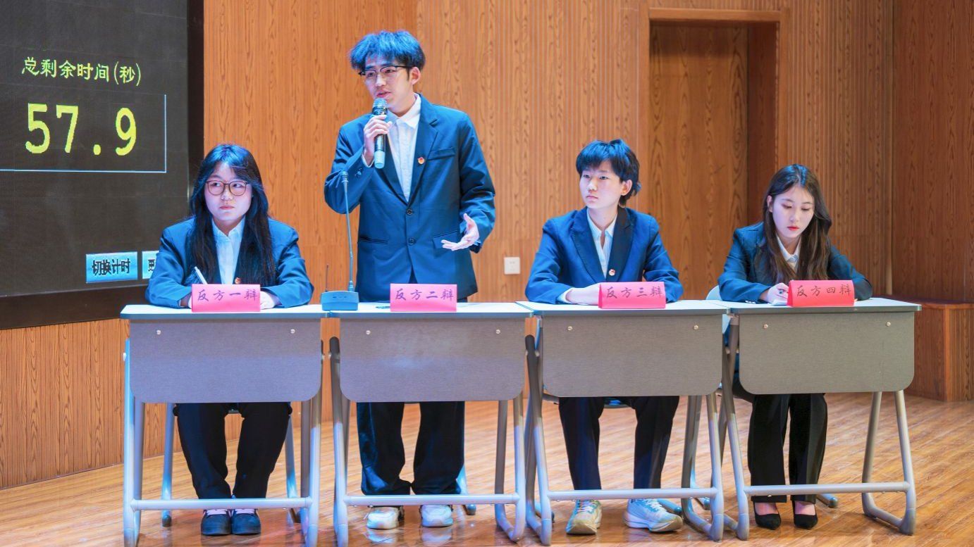 兰州信息科技学院智能装备学院第二届“睿论杯”辩论赛决赛圆满落幕