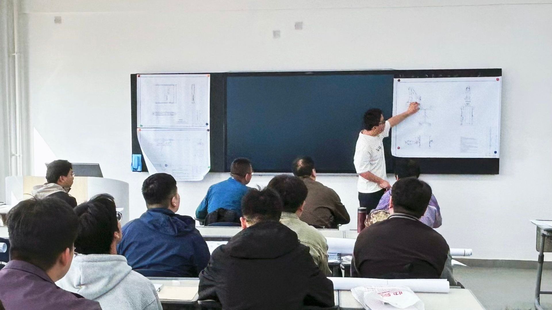 兰州信息科技学院智能装备学院学子在2026届本科毕业论文（设计）校级答辩中斩获佳绩