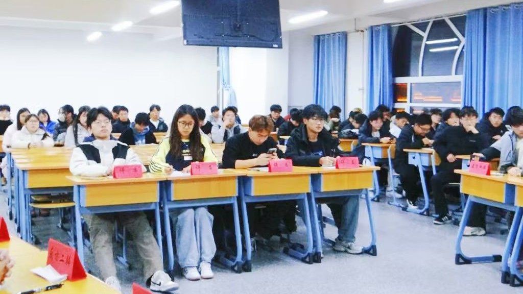 兰州信息科技学院智能装备学院第二届“睿论杯”辩论赛初赛圆满落幕