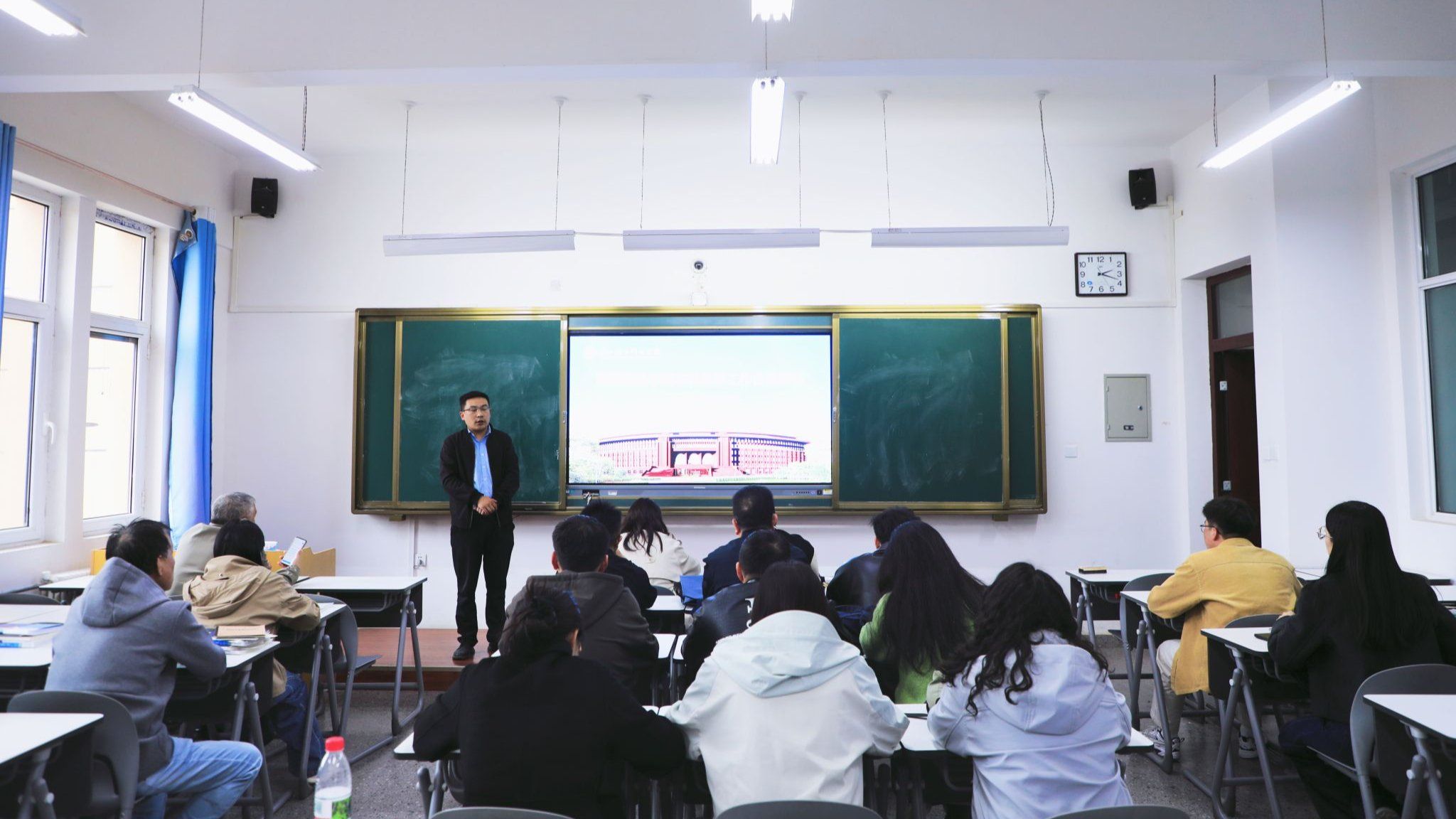兰州信息科技学院智能装备学院扎实推进本科教学合格评估 “六说” 活动 以评促建提升育人质效