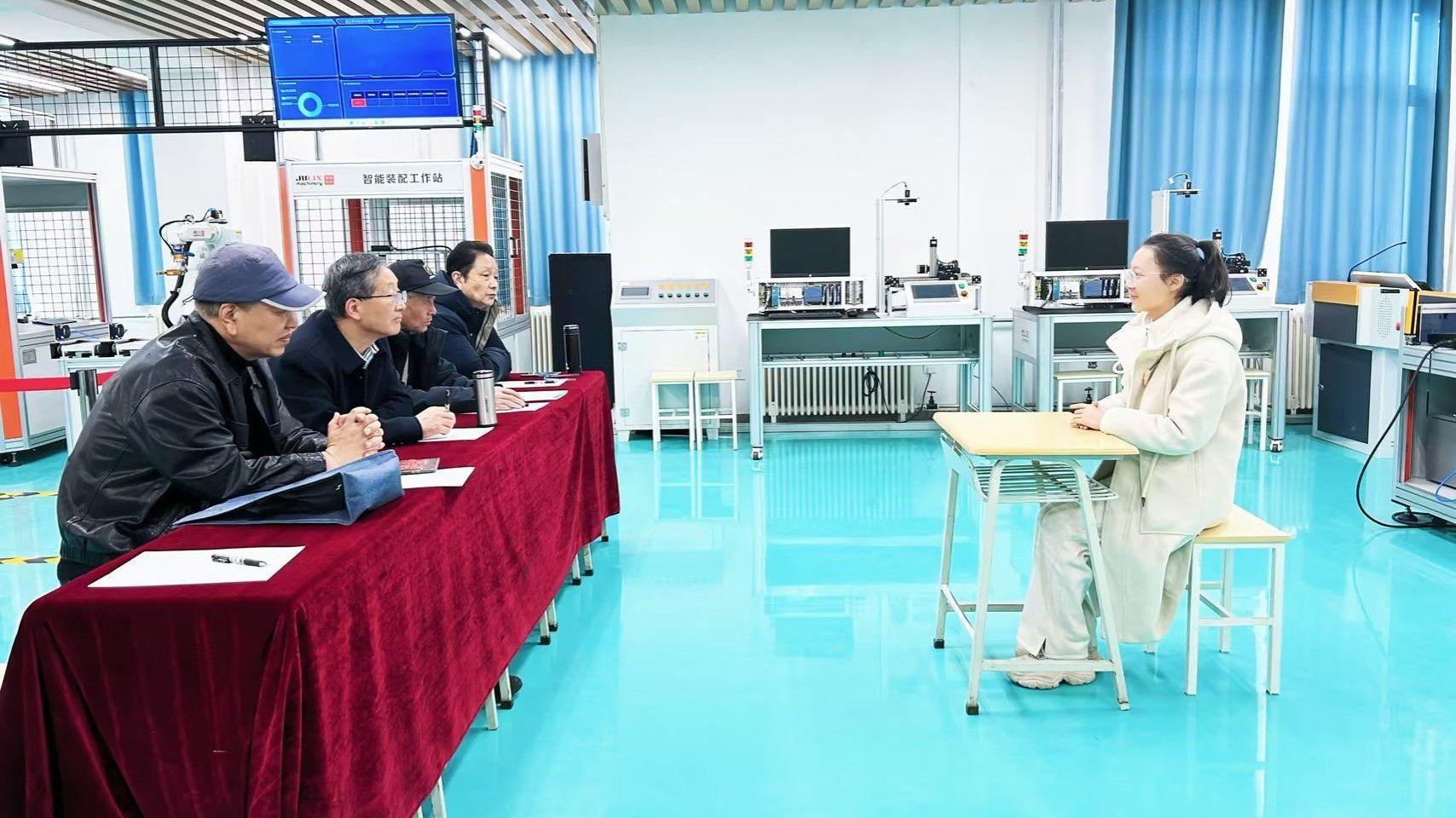 研途护航 精准赋能——兰州信息科技学院智能装备学院开展考研模拟复试活动