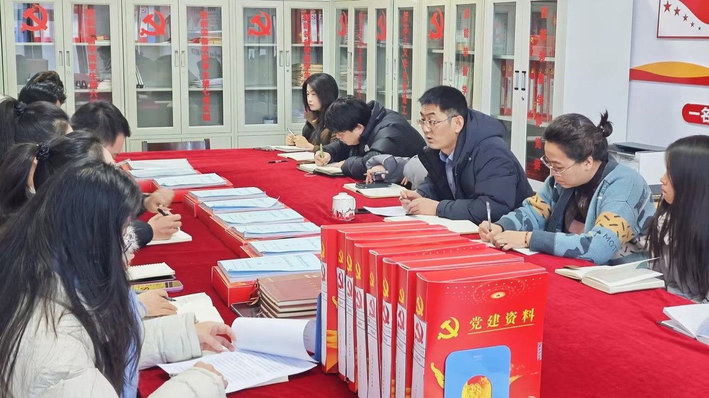 智能装备学院学生发展中心召开学生工作学习成果分享会 聚力提升管理服务水平