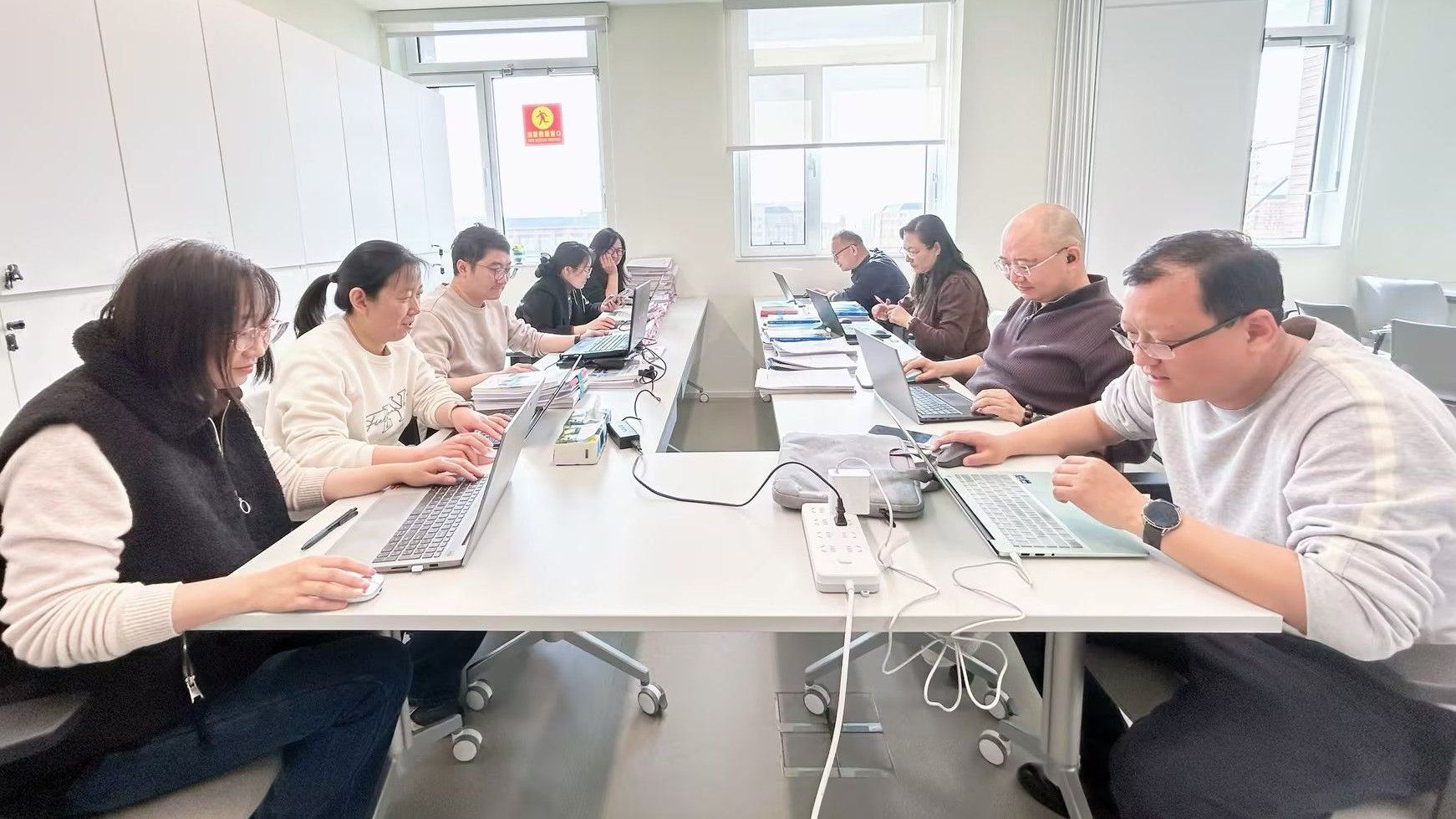 兰州信息科技学院智能装备学院开展教学资料自查工作